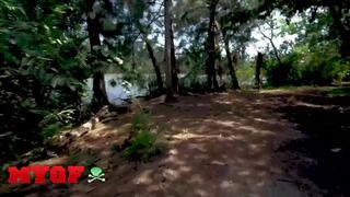 Η κοπέλα μου η Τζέσι Σέιντ είναι στο δάσος καταπίνοντας την ουρά του Σον Λόουλες βαθιά