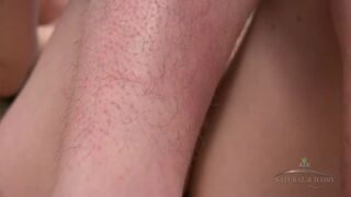 Ο Σκάιλερ λατρεύει το τριχωτό σώμα του - καυτό εφηβικό αυνανισμό