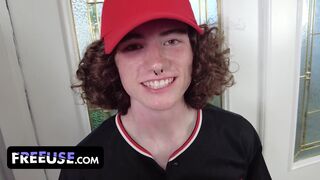 Γάμησα τον προπονητή μου! Τυχερός παίκτης του μπέιζμπολ χρησιμοποιεί το μεγάλο του μιλφ δωρεάν!