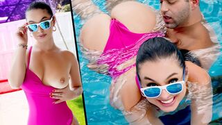 Προπονούμαι με τον καυτό προπονητή - γαμάω τον μεγάλο κώλο μου δοκιμάζοντας την αντοχή μου