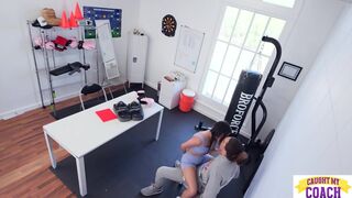 ♪ Kylie Rocket θέλει μια ώθηση αυτοπεποίθησης ♪