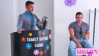 Chanel Camryn γαμημένο ξανθιά κορίτσι κερδίζει το παιχνίδι ημερομηνία και το πουλί του θετού αδελφού της παίρνει πλήρη όργιο