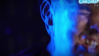 Μικροσκοπικό MILF παρακολουθεί το BF της μετατρέπεται σε λυκάνθρωπο και πρέπει να γαμήσει το BBC της για να τον γυρίσει πίσω - Απόκριες