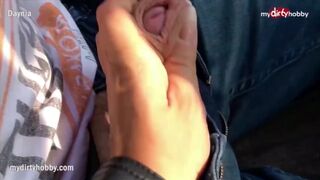 Καυτή ξανθιά που πηδάει έναν ξένο για δωρεάν διαμονή