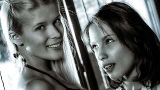 Η Νικίτα Μπελούτσι θυμάται τις καυτές αναμνήσεις της με την γλυκιά γάτα