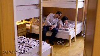 Η καυτή εφηβική περιπέτεια της Λαίδη Ντι με σκληρή δράση