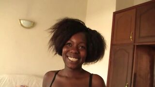 Αρκετά μαύρο ερασιτεχνικό διαφυλετικό πρωκτικό κάστινγκ σεξ βίντεο