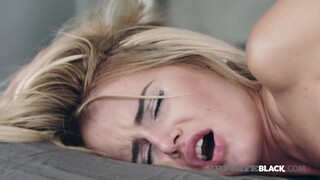 PrivateBlack - Aisha Angel το χαριτωμένο ξανθό κορίτσι