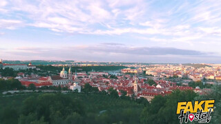 Fake Hostel - φακιδωτή μικρή ξανθιά γκόμενα πατήσαμε
