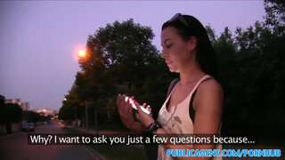 PublicAgent - οι γκόμενες με καλή φυσική κατάσταση μπορούν να πείσουν τα κορίτσια να το κάνουν