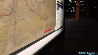 Δημόσιος πράκτορας - έχασε τη γκόμενα στο σταθμό