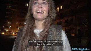 Public Agent - Βρετανίδα σκύλα με κρεμαστά βυζιά