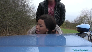 Δημόσιος Πράκτορας - Η Kiki Minaj είναι η Βρετανίδα νεαρή κοπέλα