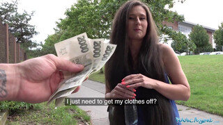 Δημόσιος Πράκτορας - Η Lara Fox μπορεί να γαμηθεί για χρήματα