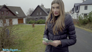 Δημόσιος Πράκτορας - Little tit bitch fucks for money